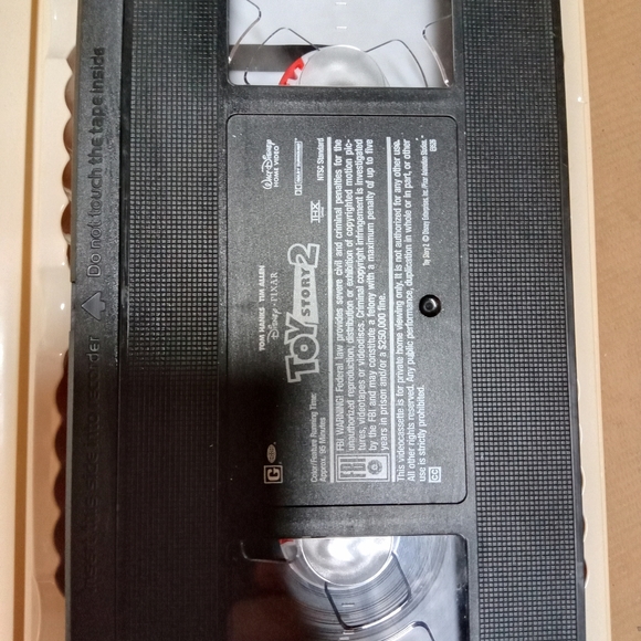 Toy Story 2 VHS - Picture 2 of 3